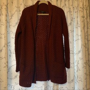 Knit maroon cardigan